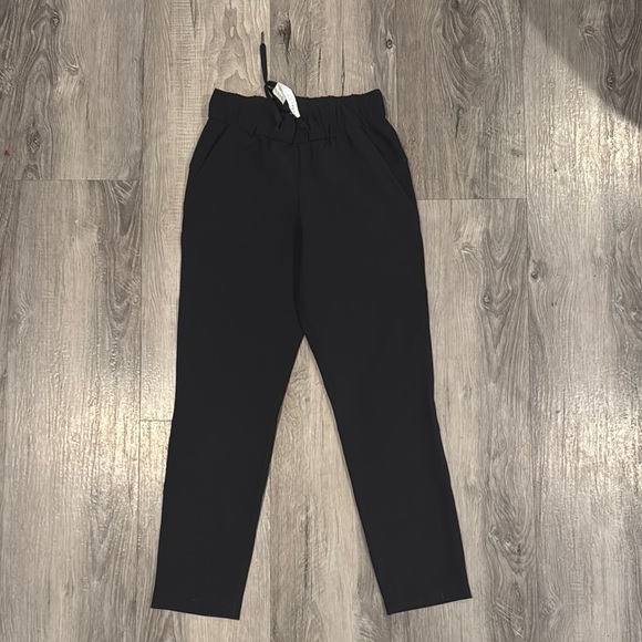 lululemon athletica Pants - Lululemon Athletica Woven( no stretch) Black Drawstring Crop Jogger Size 2